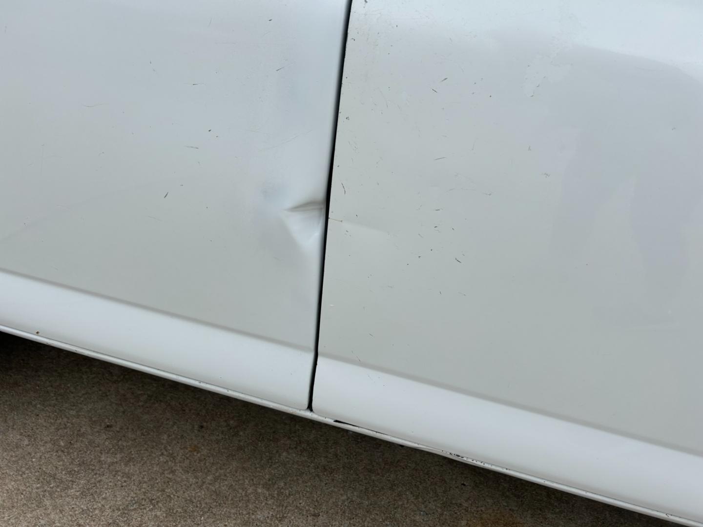 2011 White /Gray Chevrolet Express 2500 Cargo (1GCWGFCB9B1) with an 6.0L V8 DOHC 16V engine, 4-Speed Automatic transmission, located at 17760 Hwy 62, Morris, OK, 74445, (918) 733-4887, 35.609104, -95.877060 - Photo#29